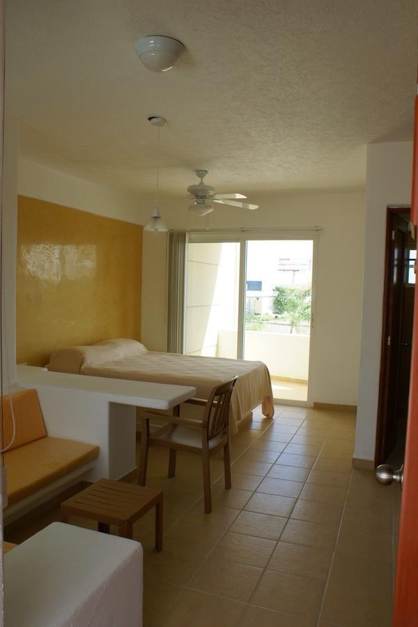 Suites Riviera Cancun Exterior photo